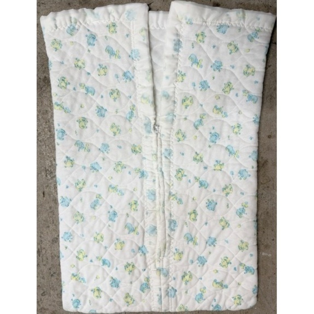Vintage quilted baby doll sleeping bag zipper front elephants